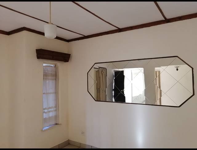 3 BEDROOM FREEHOLD SOLD IN STILFONTEIN EXT 4